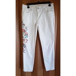 Jessica Simpson size 30 white denim pants